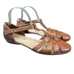 Clarks Collection Womens Brown Leather Closed Toe Flats Sandals T Strap sz 10 W